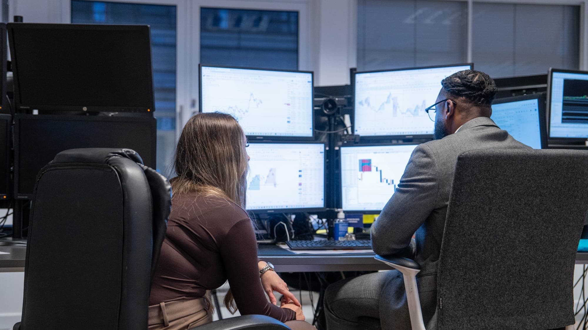 FMO traders at work on the London trading floor